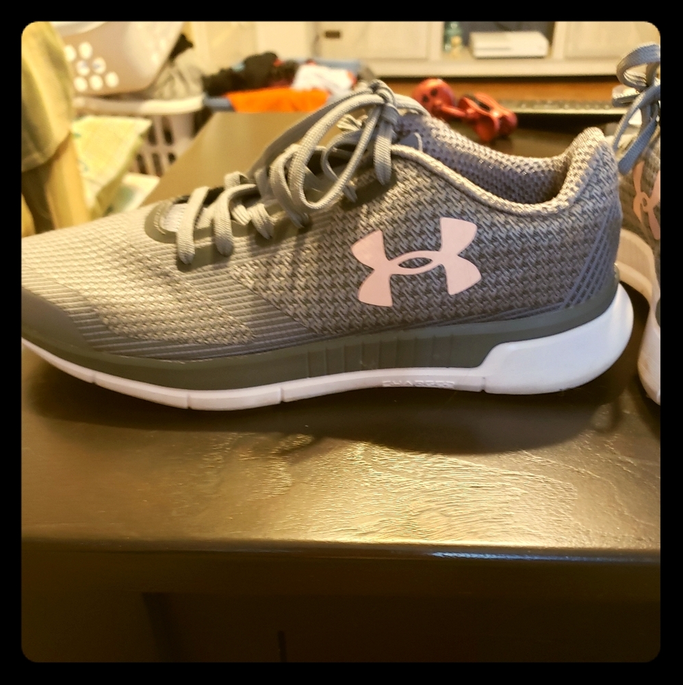 Underarmour womens sneakers